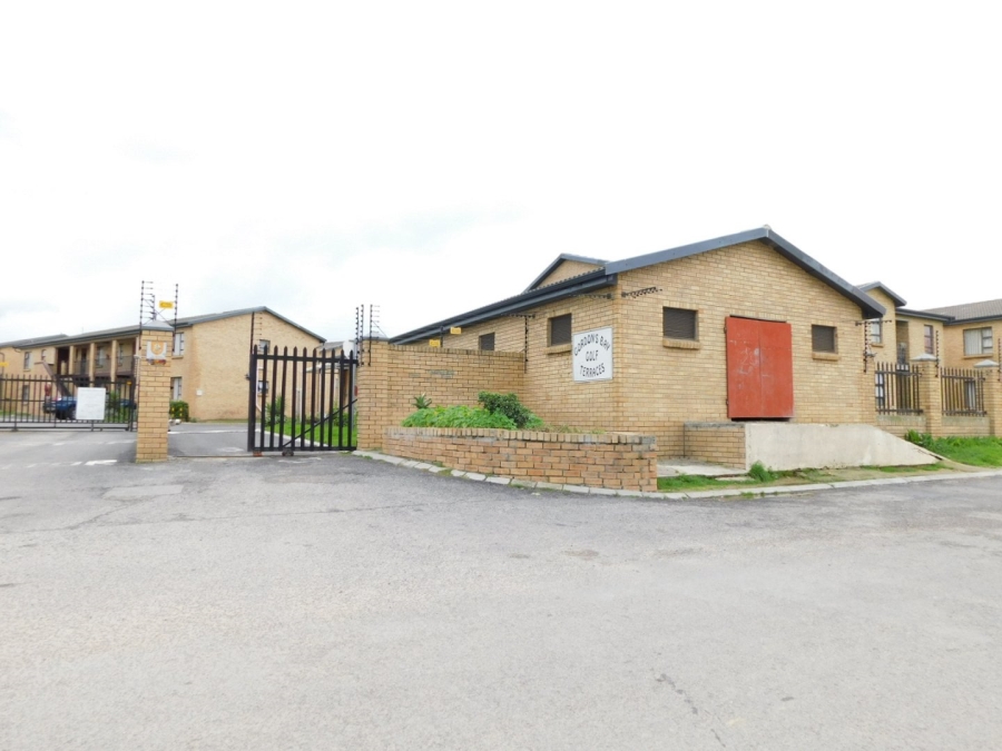 2 Bedroom Property for Sale in Fairview Golf Estate Western Cape